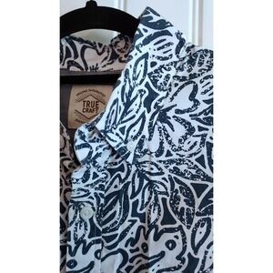 True Craft Mens M Hawaiian Shirt Summer Beachwear Aloha‎ Cotton Floral